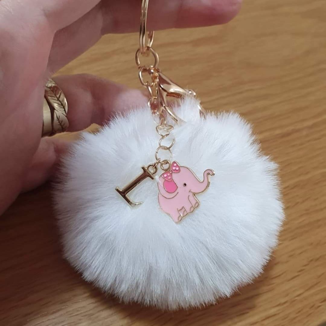 מחזיק מפתחות אות – מוצר מעוצב בהתאמה אישית של ליבי-שופ